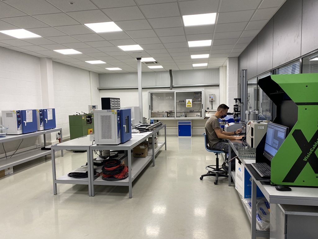 Laboratorio Top Cable